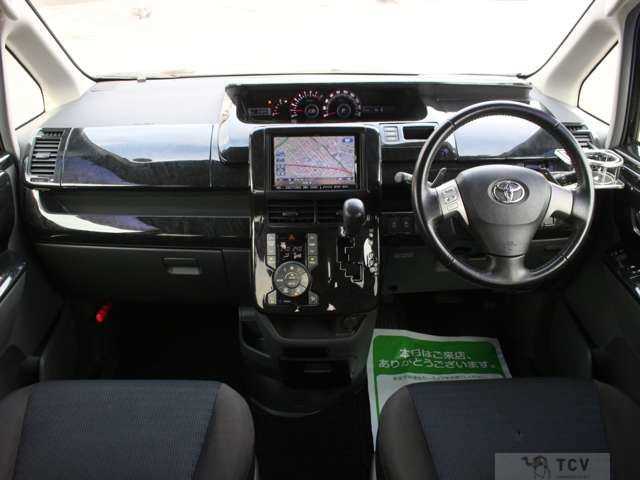 2010 Toyota Voxy