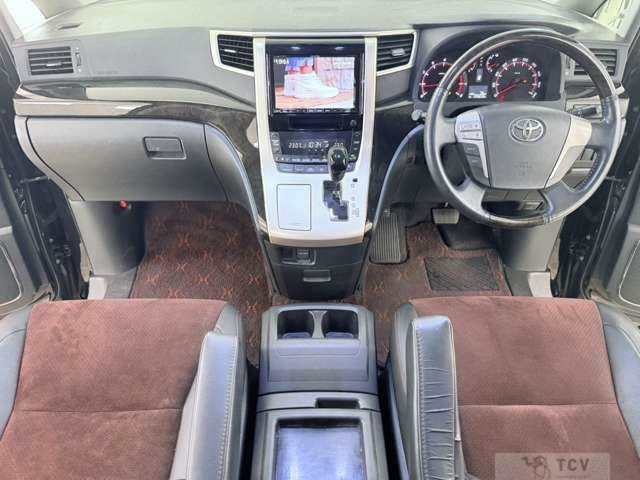 2013 Toyota Alphard
