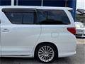 2012 Toyota Alphard