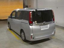 2015 Toyota Noah