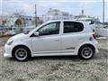 2003 Toyota Vitz