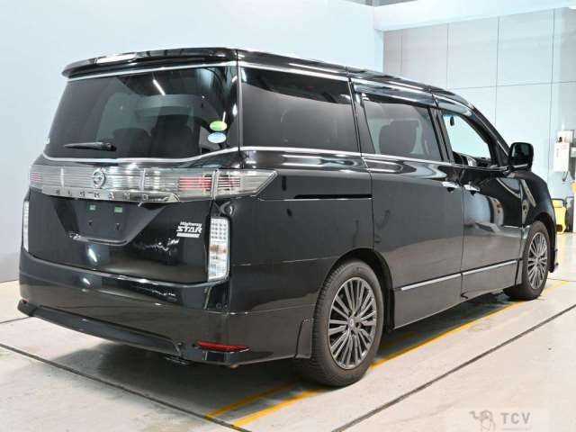 2015 Nissan Elgrand