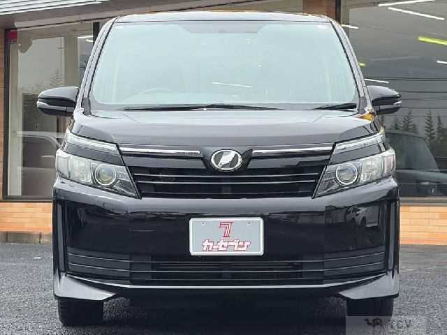 2014 Toyota Voxy