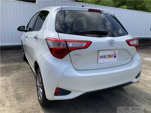 2017 Toyota Vitz