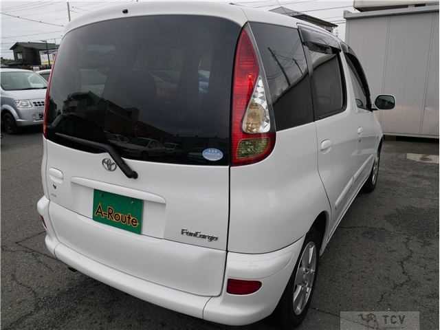 2004 Toyota Fun Cargo