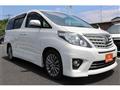 2013 Toyota Alphard