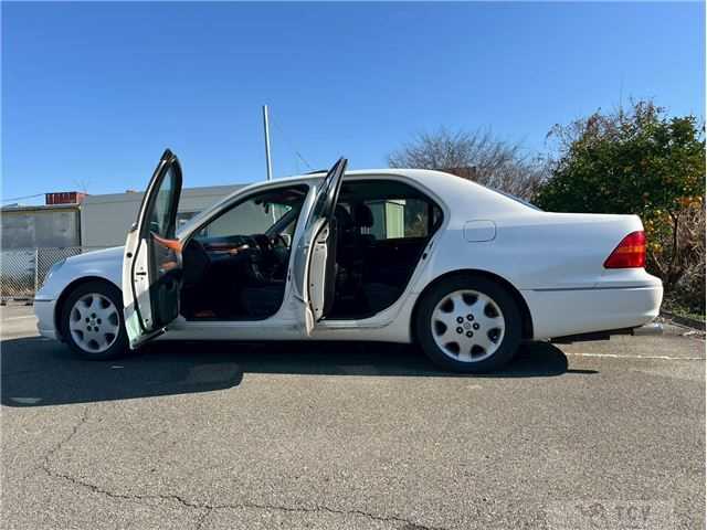2003 Toyota Celsior