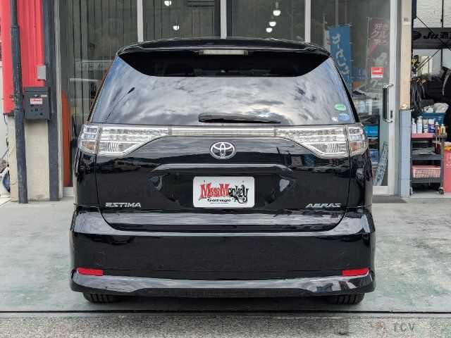 2013 Toyota Estima