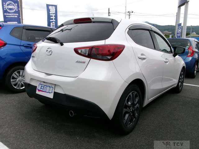 2017 Mazda Demio