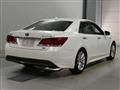 2015 Toyota Crown Hybrid