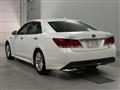 2015 Toyota Crown Hybrid