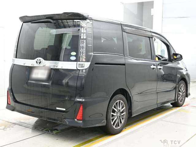 2015 Toyota Voxy