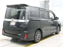 2015 Toyota Voxy