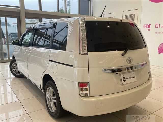2014 Toyota Isis