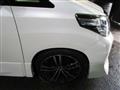 2013 Toyota Alphard