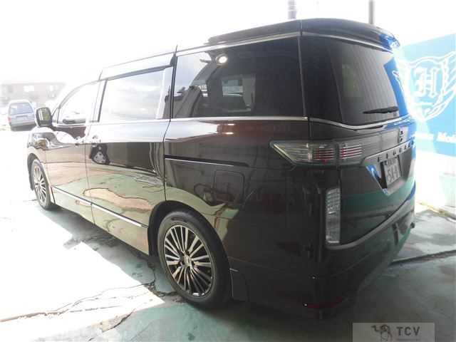 2015 Nissan Elgrand