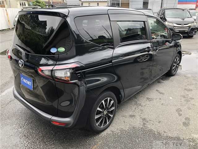2017 Toyota Sienta