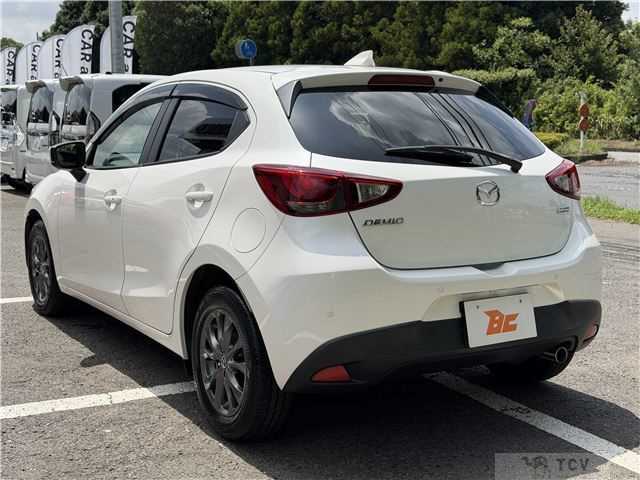 2018 Mazda Demio