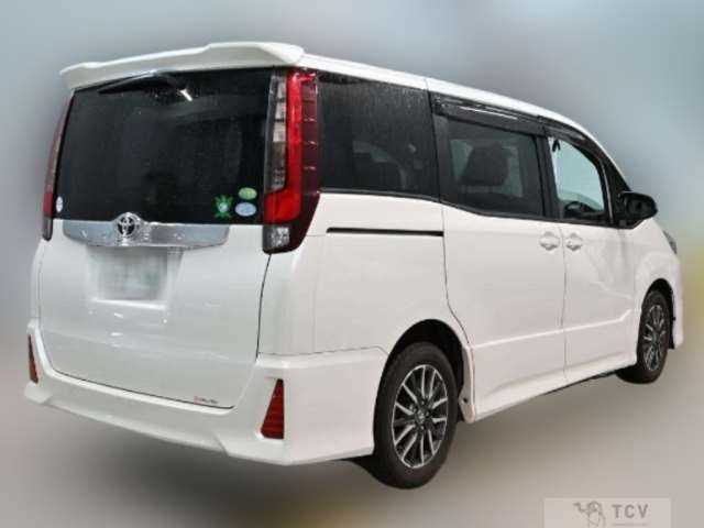 2014 Toyota Noah