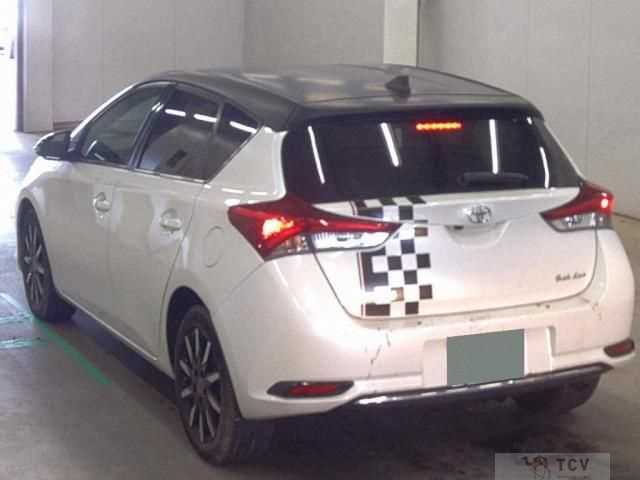 2016 Toyota Auris