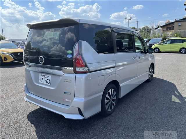 2017 Nissan Serena