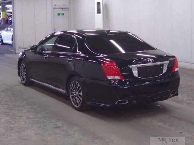 2011 Toyota Crown Majesta