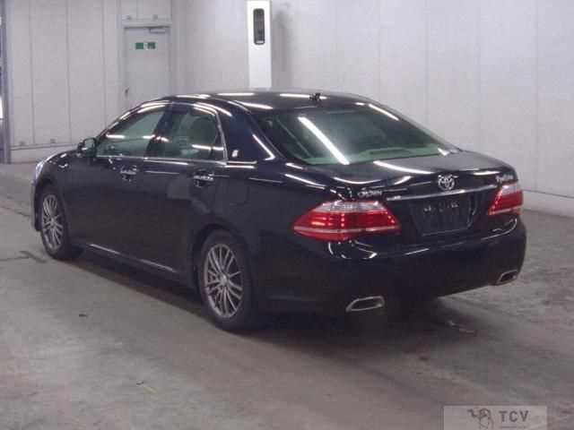 2011 Toyota Crown