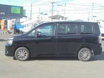 2010 Toyota Voxy
