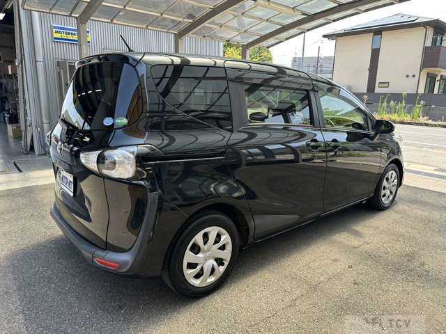 2016 Toyota Sienta