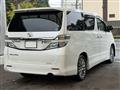 2013 Toyota Vellfire