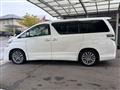 2013 Toyota Vellfire