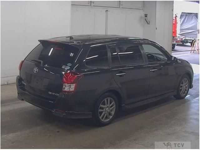 2013 Toyota Corolla Fielder