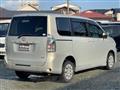2011 Toyota Voxy