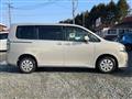 2011 Toyota Voxy