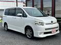 2009 Toyota Voxy