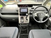 2009 Toyota Voxy