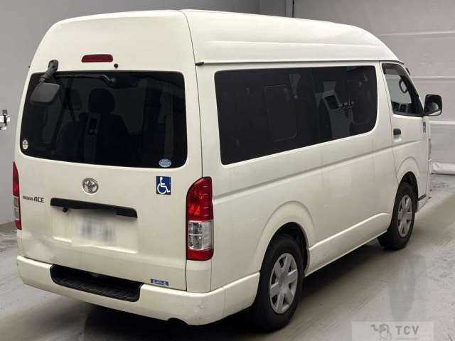 2015 Toyota Regiusace Van