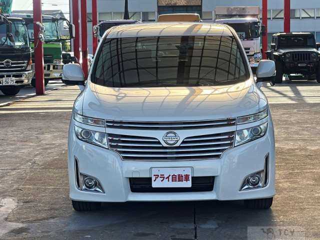 2013 Nissan Elgrand