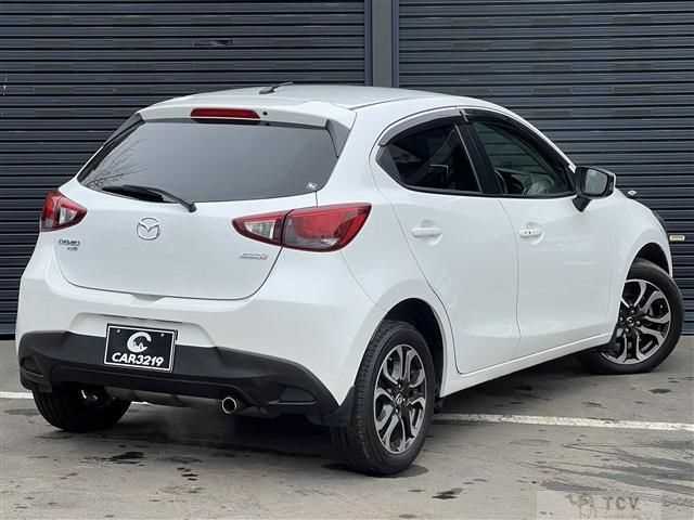 2015 Mazda Demio