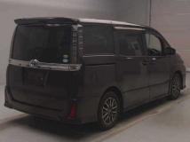 2014 Toyota Voxy