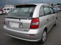 2001 Toyota Nadia