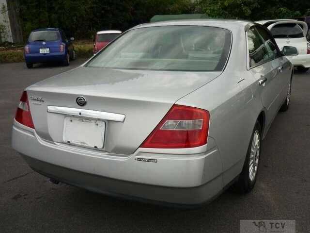 2002 Nissan Cedric