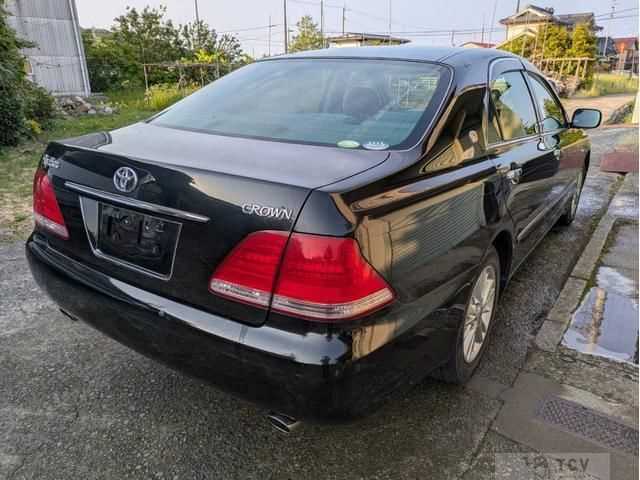 2005 Toyota Crown