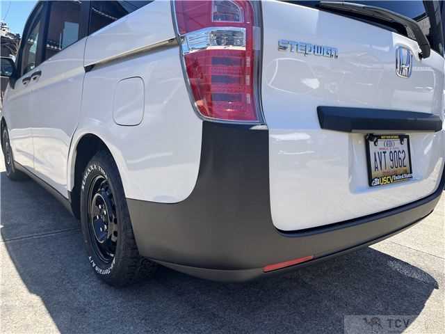 2013 Honda Step WGN