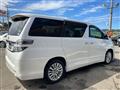 2012 Toyota Vellfire
