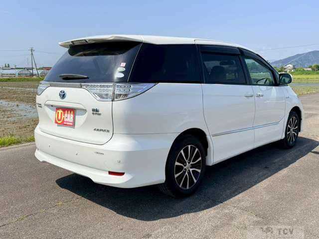 2014 Toyota Estima Hybrid