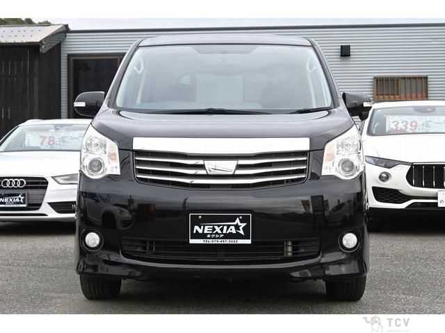 2013 Toyota Noah