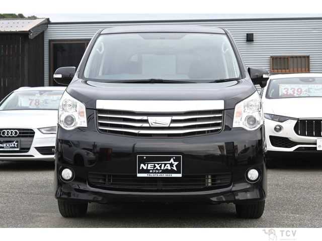 2013 Toyota Noah