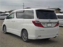 2013 Toyota Alphard