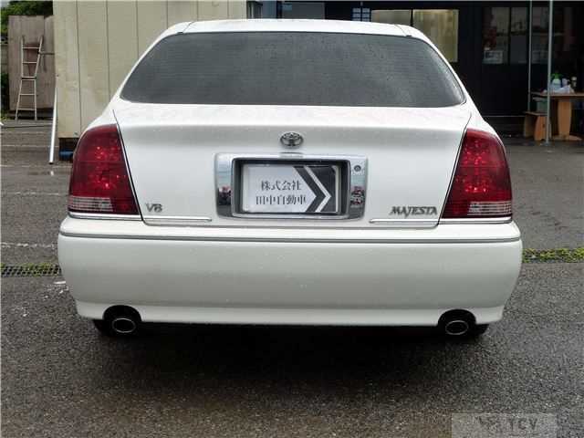 2001 Toyota Crown Majesta